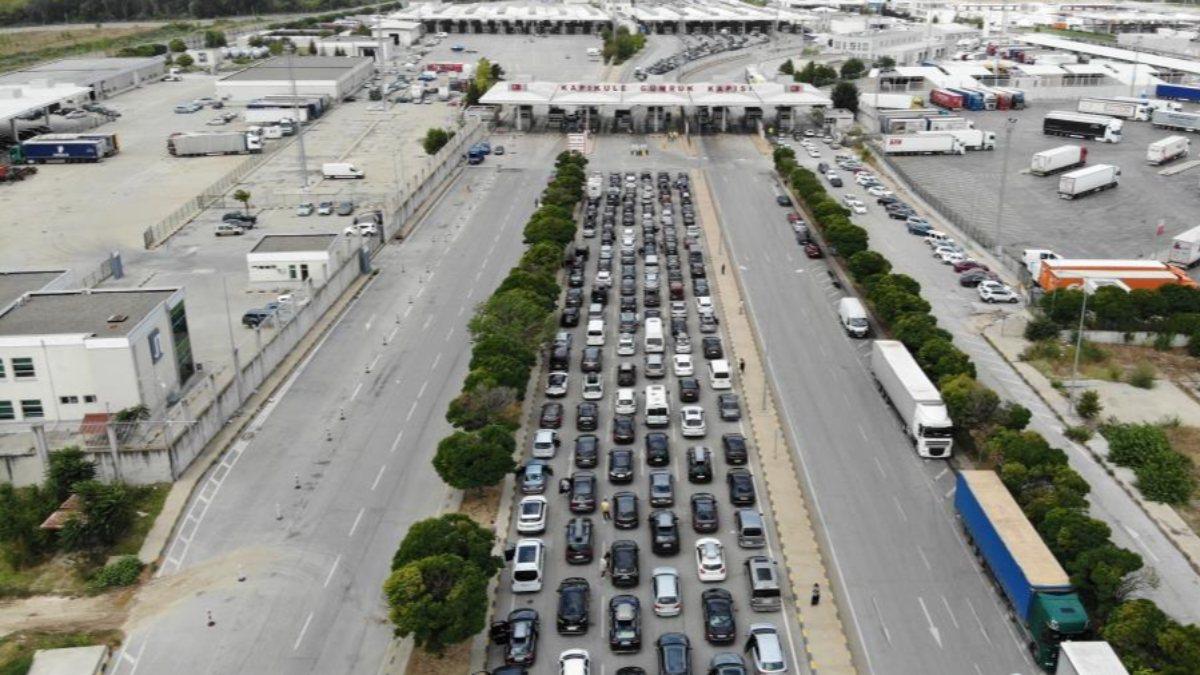 Kapıkule’de gurbetçilerin hüzünlü dönüş yolculuğu