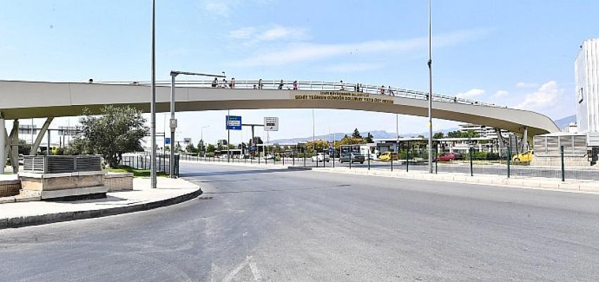 Konak’taki yaya üst geçidinde bakım çalışmaları başlıyor