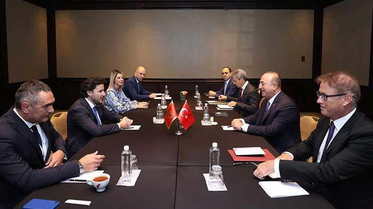 Bakan Çavuşoğlu, Karadağ Başbakanı Abazovic ile görüştü