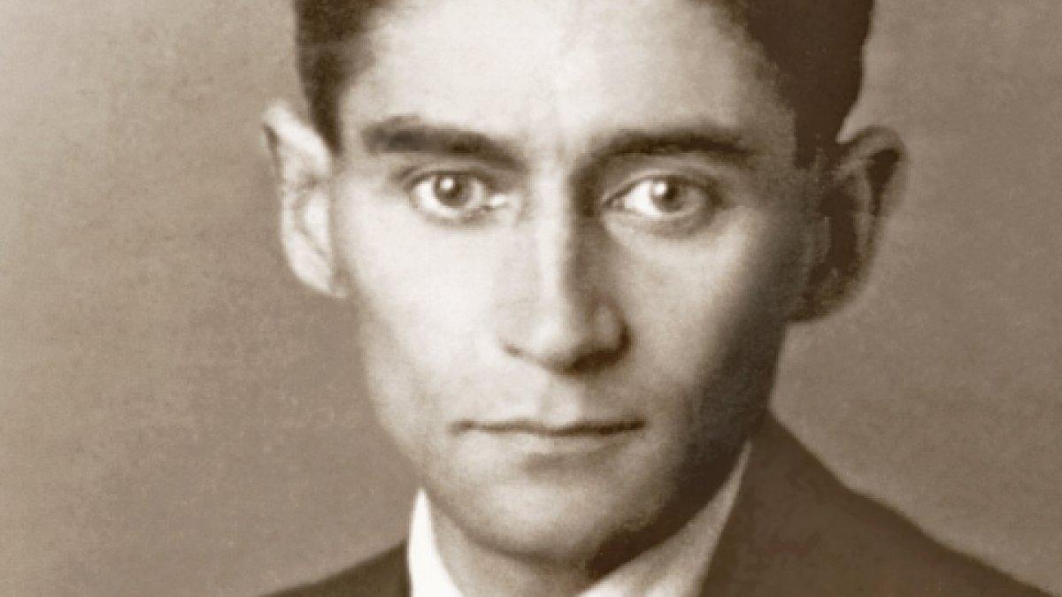 Gerçeküstücülük akımının temsilcisi sayılan dev bir müellif: Franz Kafka