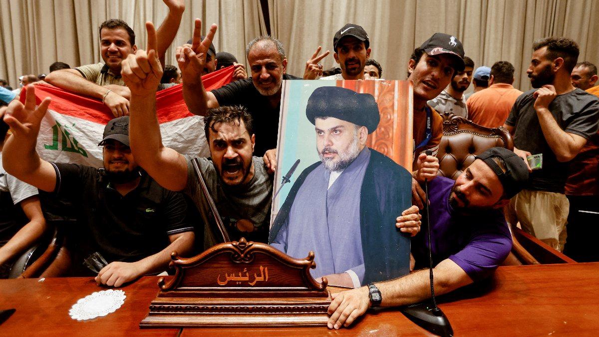 Irak’ta Sadr yanlıları, Cumhurbaşkanlığı’na girdi