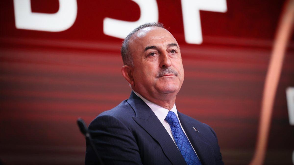 Mevüt Çavuşoğlu’ndan milletlerarası panelde Türkiye uyarısı