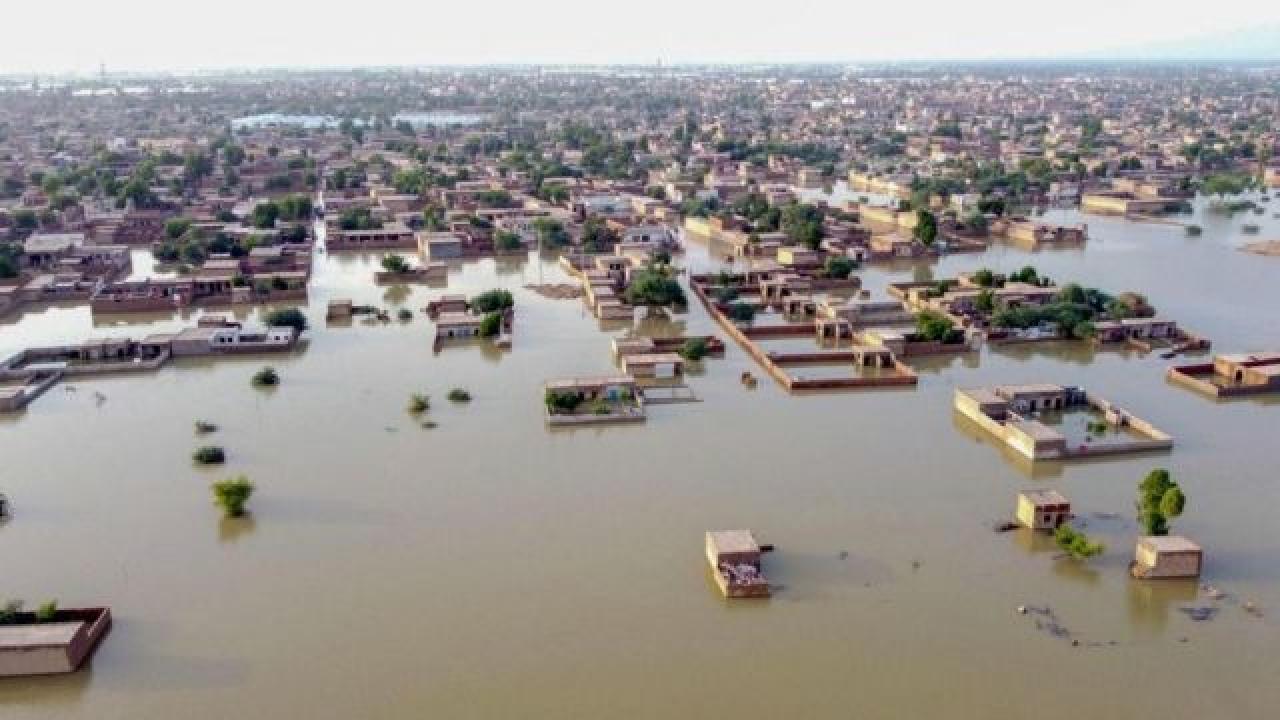 Pakistan’daki felakette ölü sayısı 1136’ya yükseldi