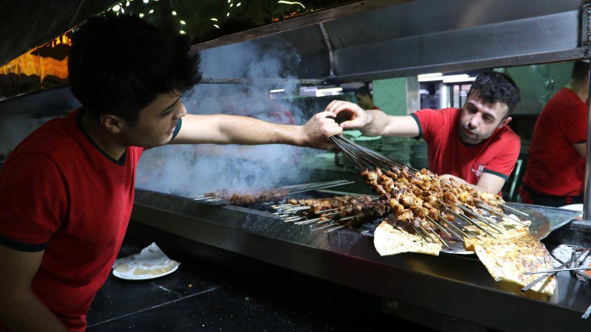 Adanalı kebapçılar: Eleman bulamıyor, biz çalışıyoruz