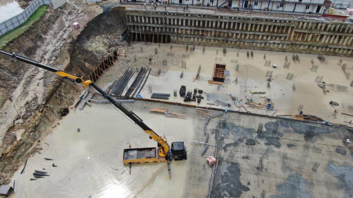 İstanbul’da şiddetli yağmur su baskınlarına neden oldu