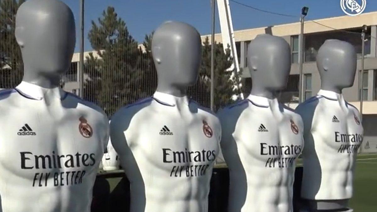 Real Madrid’in robotlarla frikik çalışması