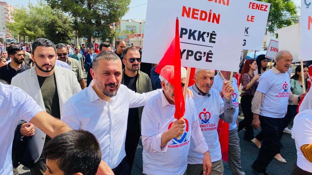 AK Partili milletvetkili Açıkgöz, Diyarbakır annelerini ziyaret etti