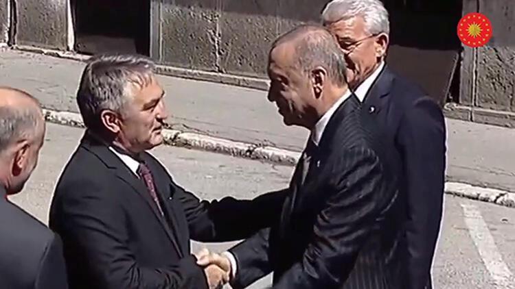 Erdoğan, Bosna-Hersek’te resmi törenle karşılanıyor