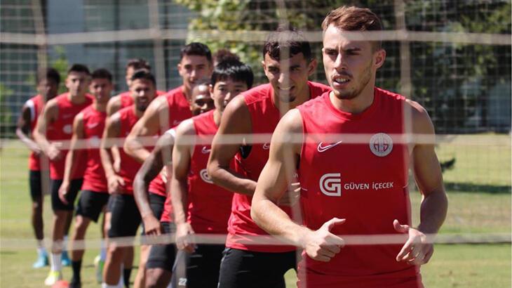 Antalyaspor, Kayserispor maçı hazırlıklarını tamamladı