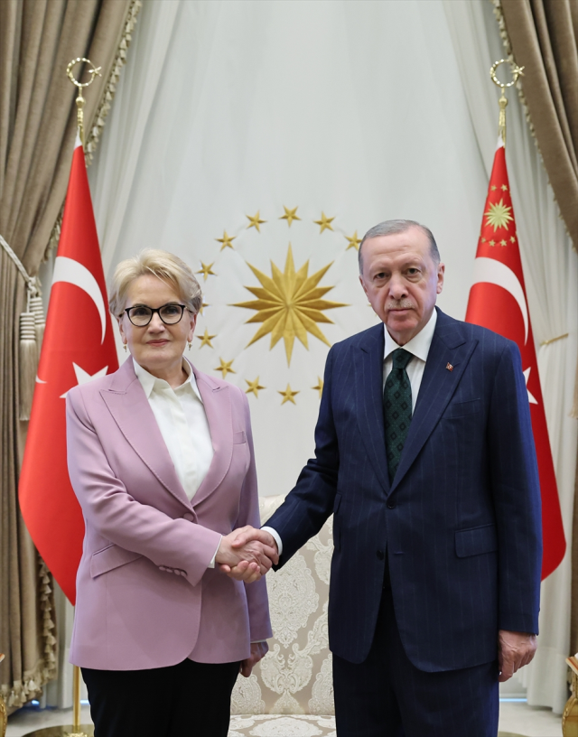 Eski İYİ Parti Genel Başkanı Meral Akşener ile Cumhurbaşkanı Erdoğan’ın Beştepe’deki sürpriz görüşmesi